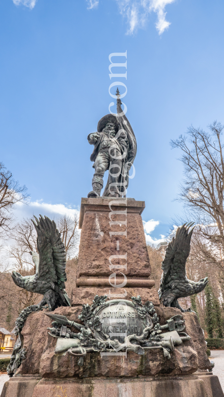 Denkmal von Andreas Hofer am Bergisel, Innsbruck, Tirol, Österreich by kristen-images.com