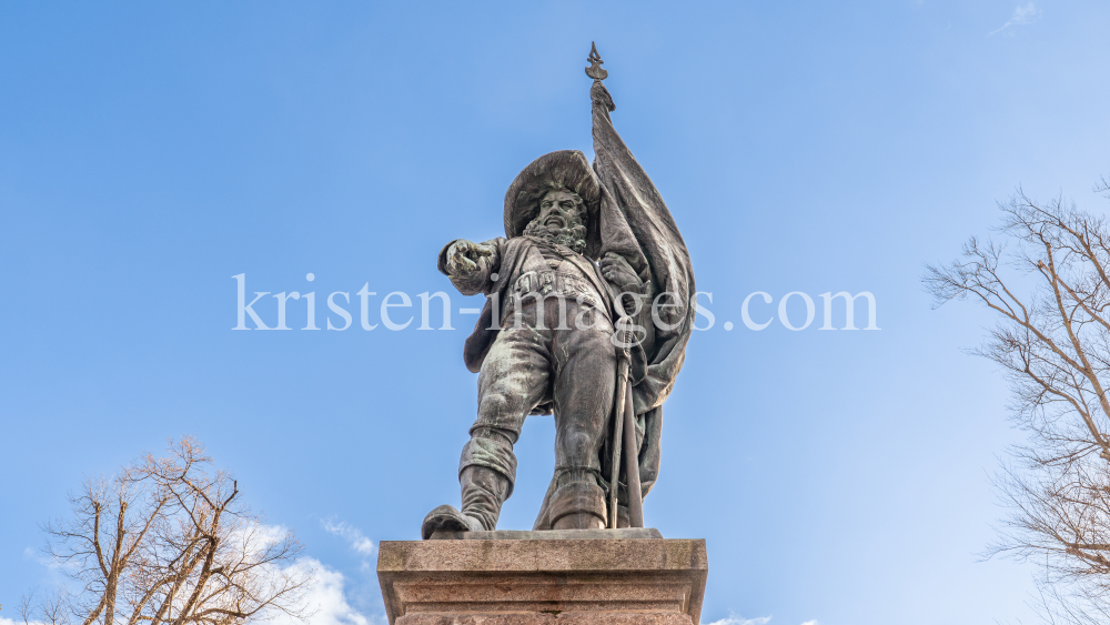 Denkmal von Andreas Hofer am Bergisel, Innsbruck, Tirol, Österreich by kristen-images.com