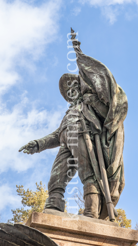 Denkmal von Andreas Hofer am Bergisel, Innsbruck, Tirol, Österreich by kristen-images.com