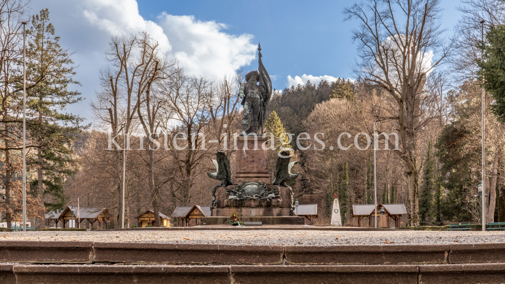 Denkmal von Andreas Hofer am Bergisel, Innsbruck, Tirol, Österreich by kristen-images.com