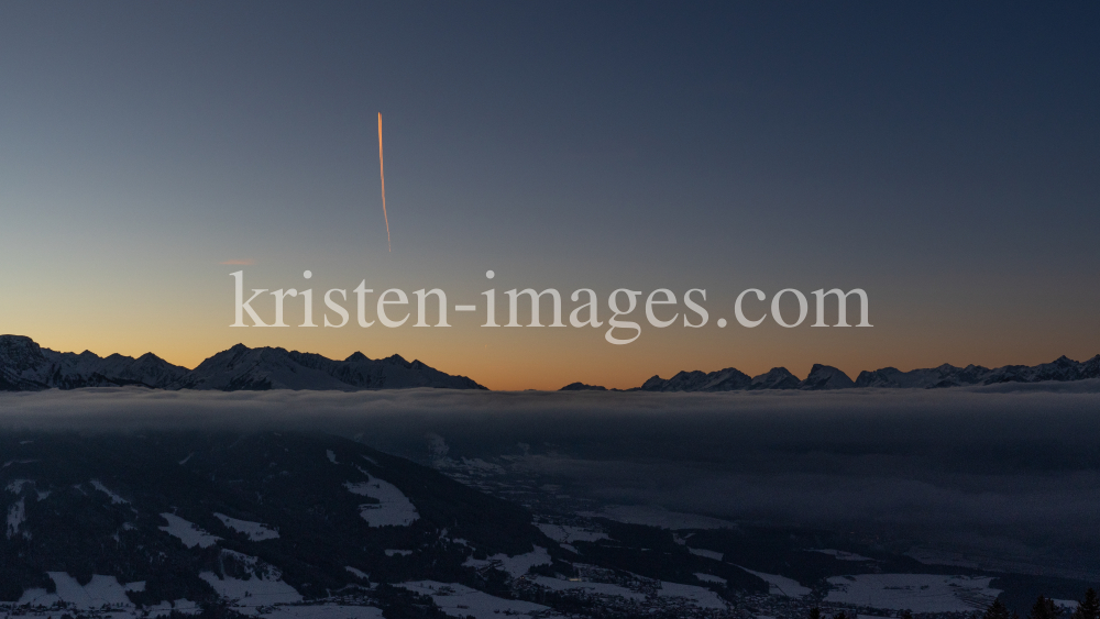 Blick vom Patscherkofel in das Oberinntal, Inntal, Tirol, Österreich by kristen-images.com