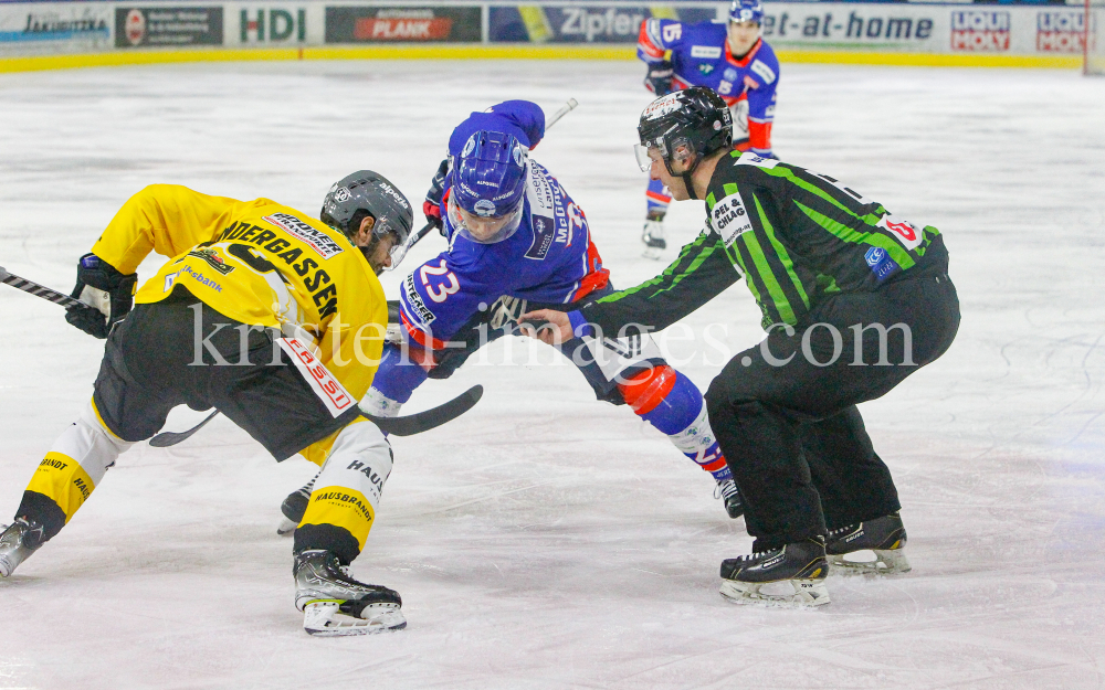 HC TWK Innsbruck-Die Haie - HC Pustertal Wölfe by kristen-images.com