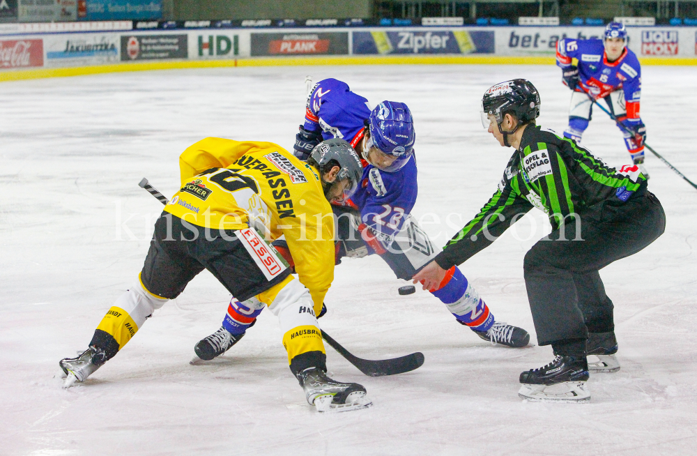 HC TWK Innsbruck-Die Haie - HC Pustertal Wölfe by kristen-images.com