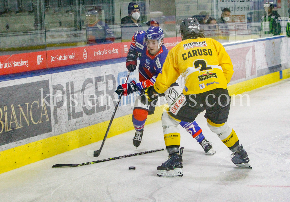 HC TWK Innsbruck-Die Haie - HC Pustertal Wölfe by kristen-images.com