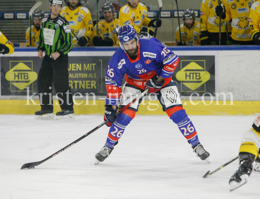 HC TWK Innsbruck-Die Haie - HC Pustertal Wölfe by kristen-images.com