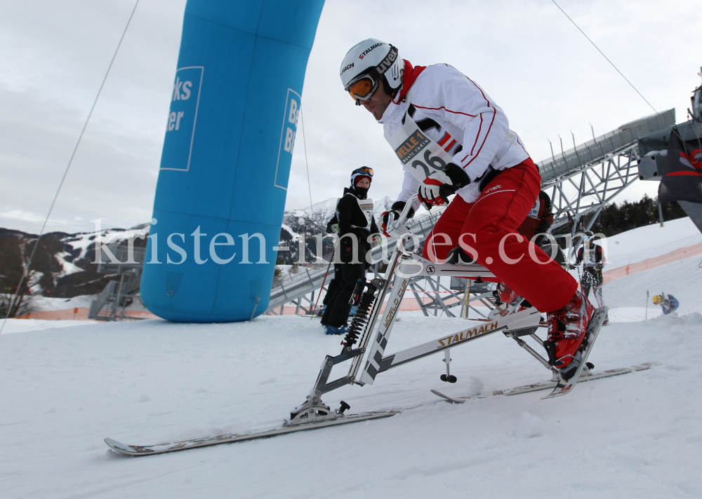 Skibobfahrer / Seefeld, Tirol, Österreich by kristen-images.com