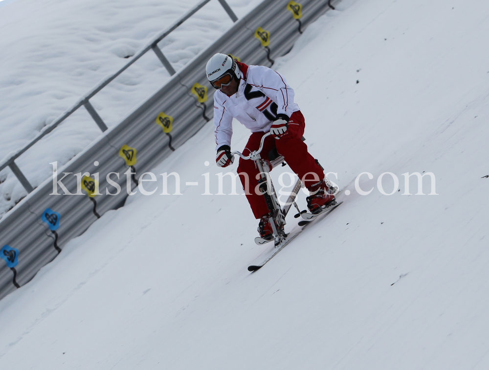 Skibobfahrer / Seefeld, Tirol, Österreich by kristen-images.com