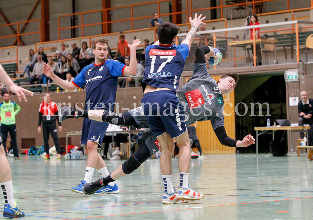 medalp Handball Tirol - SK Keplinger-Traun / Österreich by kristen-images.com