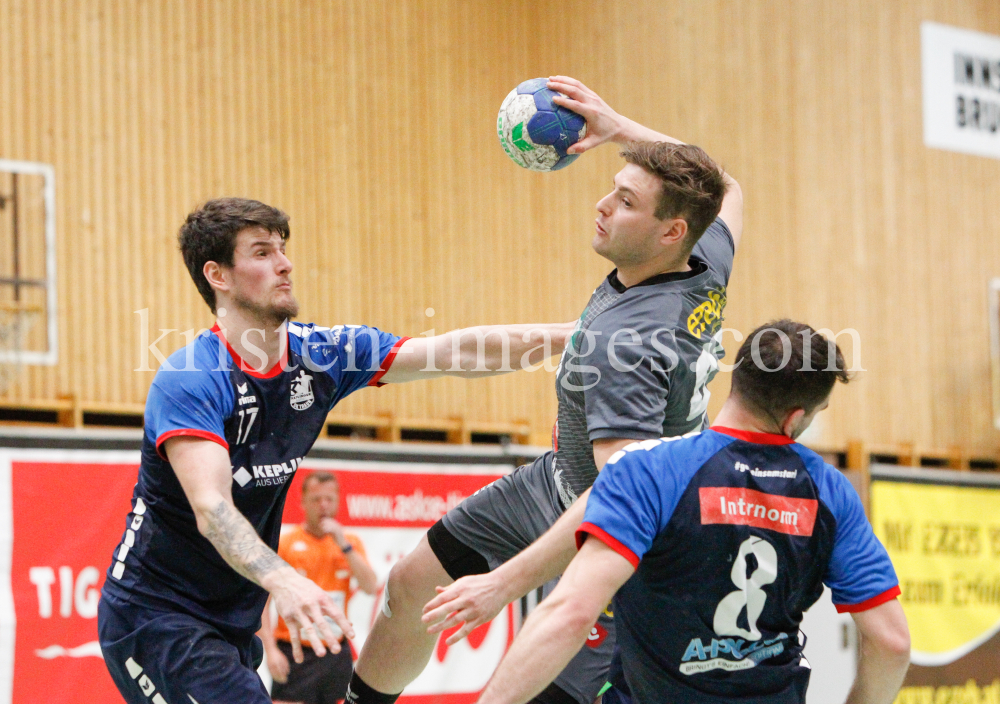 medalp Handball Tirol - SK Keplinger-Traun / Österreich by kristen-images.com