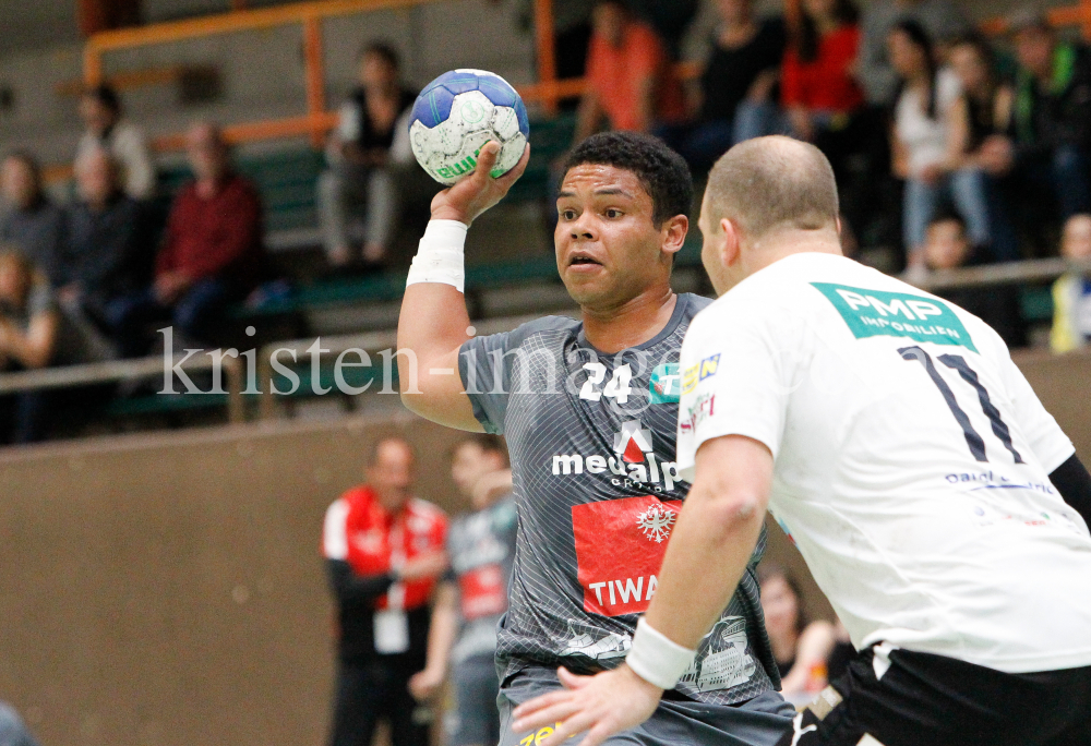 medalp Handball Tirol - Union Sparkasse Korneuburg / Österreich by kristen-images.com