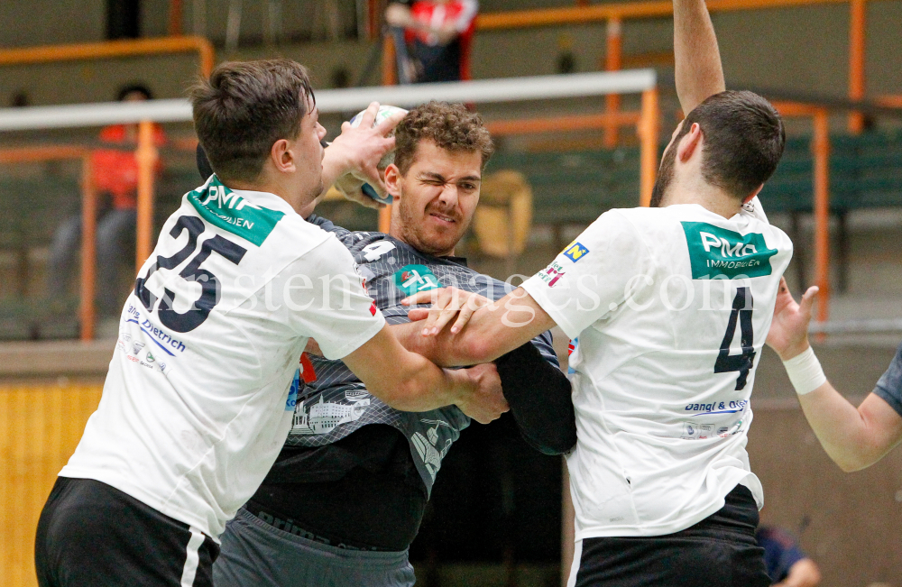 medalp Handball Tirol - Union Sparkasse Korneuburg / Österreich by kristen-images.com