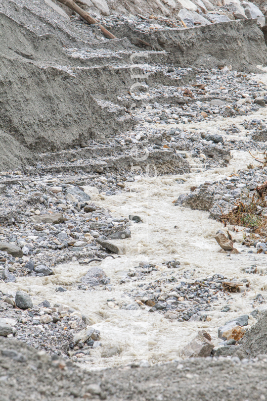 Murenabgang nach Unwetter in Mieders im Stubaital, Stubai, Tirol, Österreich by kristen-images.com