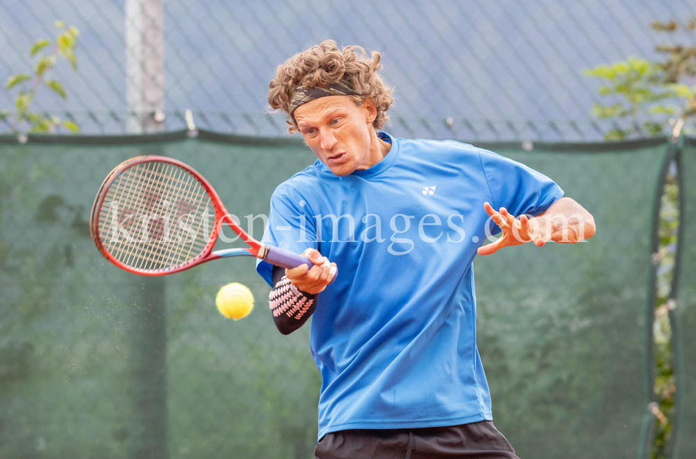 Tiroler Tennis Meisterschaften 2022 / Schwaz, Tirol, Österreich by kristen-images.com