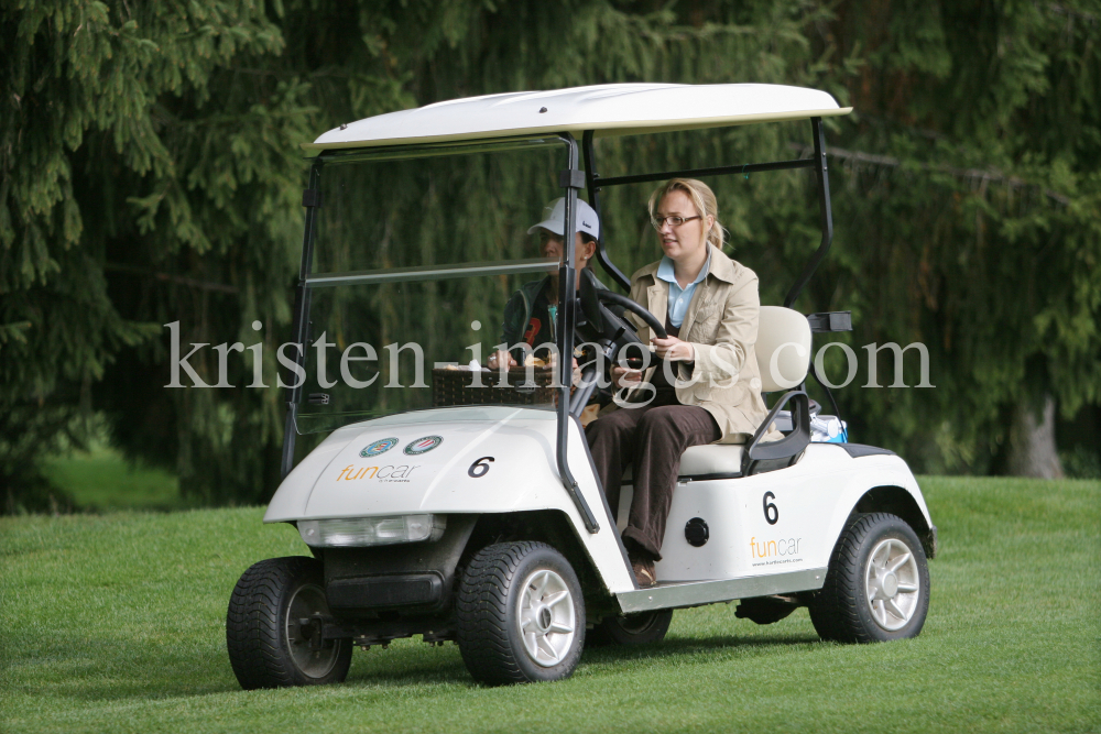 golf cart by kristen-images.com
