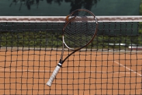 Tennisplatz / Tennisschläger / Parkclub Igls
