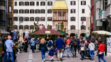 Ostermarkt in der Altstadt von Innsbruck, Tirol, Austria
