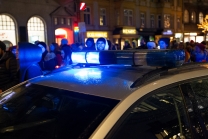 Polizeiauto mit Blaulicht in der Maria-Theresien-Straße, Innsbruck