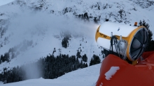 Stubaier Gletscher, Stubaital, Tirol, Austria / Schneekanone