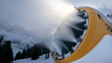 Stubaier Gletscher, Stubaital, Tirol, Austria / Schneekanone