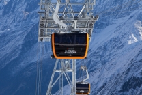 Stubaier Gletscher, Stubaital, Tirol, Austria / 3S Eisgratbahn