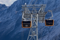 Stubaier Gletscher, Stubaital, Tirol, Austria / 3S Eisgratbahn