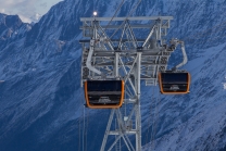 Stubaier Gletscher, Stubaital, Tirol, Austria / 3S Eisgratbahn