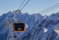 Stubaier Gletscher, Stubaital, Tirol, Austria / 3S Eisgratbahn