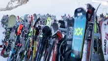 Stubaier Gletscher, Tirol, Austria / Skiständer, Snowboardständer