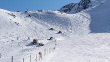 Pistenraupe / Stubaier Gletscher, Stubaital, Tirol, Austria