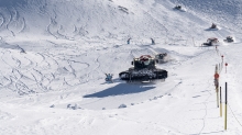 Pistenraupe / Stubaier Gletscher, Stubaital, Tirol, Austria