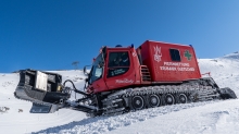 Pistenrettung / Stubaier Gletscher, Stubaital, Tirol, Austria