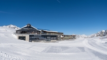 Bergstation, Restaurant Gamsgarten / Stubaier Gletscher, Stubaital, Tirol, Austria