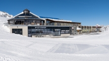 Bergstation, Restaurant Gamsgarten / Stubaier Gletscher, Stubaital, Tirol, Austria