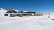 Bergstation, Restaurant Gamsgarten / Stubaier Gletscher, Stubaital, Tirol, Austria