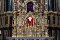 Dom zu St. Jakob in Innsbruck, Tirol, Austria / Osterwoche