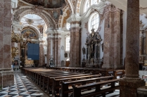 Dom zu St. Jakob in Innsbruck, Tirol, Austria / Osterwoche