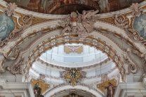 Dom zu St. Jakob in Innsbruck, Tirol, Austria / Osterwoche