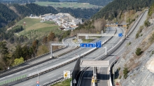 Brennerautobahn A13, Anschlußstelle Patsch, Wipptal, Tirol, Austria