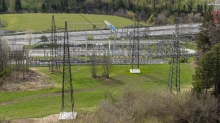 Umspannwerk Vill, Tirol, Austria / Hochspannungsmast, Hochspannungsleitung