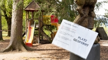 Spielplatz gesperrt / Kurpark Igls, Innsbruck, Tirol, Austria