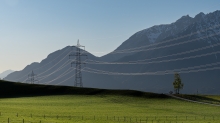 Hoschspannungsleitungen / Sistrans, Tirol, Austria