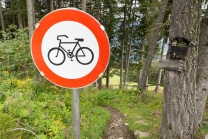 Mountainbiken, Radfahren verboten