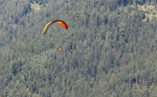 Paragleiter, Gleitschirm / Fulpmes, Stubaital, Tirol, Austria