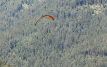 Paragleiter, Gleitschirm / Fulpmes, Stubaital, Tirol, Austria