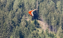 Hängegleiter, Drachenfliegen / Stubaital, Fulpmes, Tirol, Austria