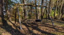 Spielplatz im Herbst in Igls, Gsetzbichl, Innsbruck, Tirol, Austria