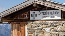 Bergrettungshütte der Ortsstelle Hall / Glungezer, Tirol, Austria
