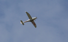 Sportflugzeug D-EPNE über Tirol, Österreich