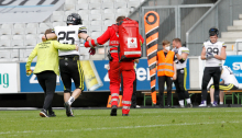 Rettungssanitäte beim American Football / Tivoli Stadion, Innsbruck, Österreich