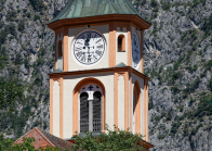 Kirchturmuhr der Pfarrkirche Silz, Tirol, Österreich